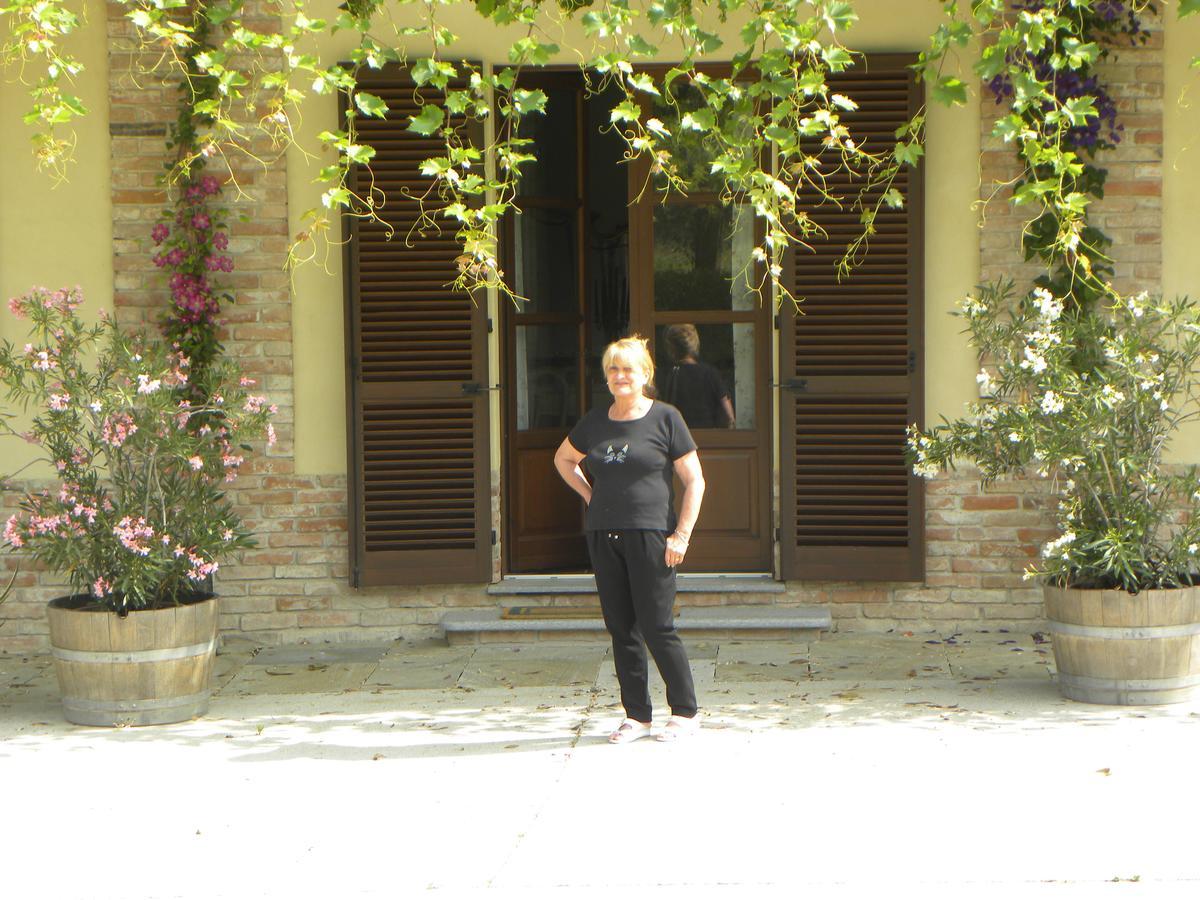 Agriturismo Tre Stelle Барбареско Екстериор снимка
